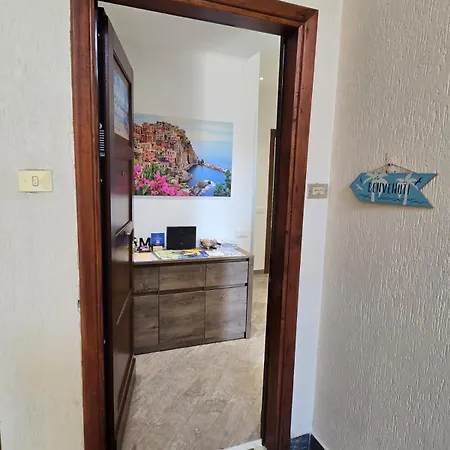 Stephy Station 5 Terre * 斯培西亚