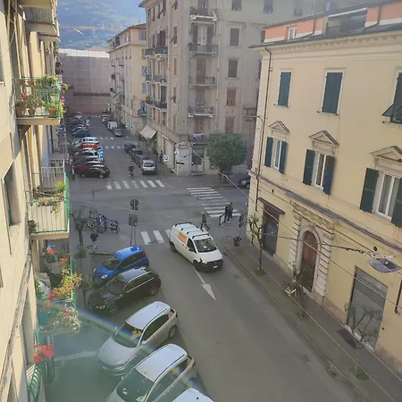 Apartment A Due Passi Dalla Stazione Per 5Terre Stephy Holiday La Spezia