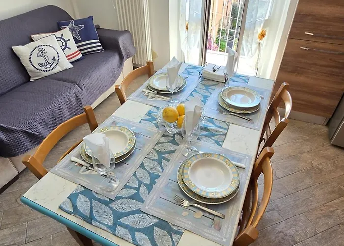 Apartment A Due Passi Dalla Stazione Per 5Terre Stephy Holiday La Spezia