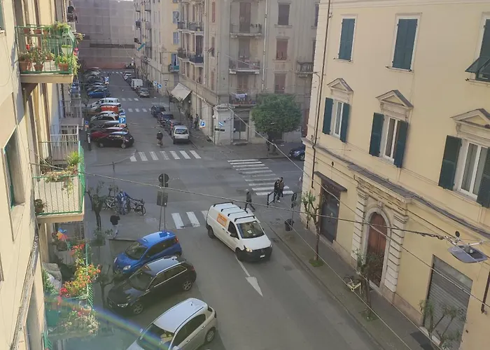 Apartment A Due Passi Dalla Stazione Per 5Terre Stephy Holiday La Spezia